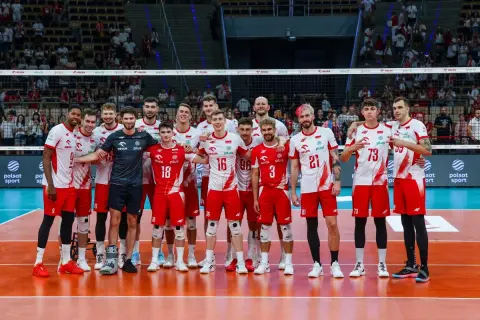 Drużyna siatkarzy Polski, gotowa do walki o mistrzostwa świata siatkówka co ile lat.